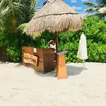 Superior Studio 30 Aquamarina Suites